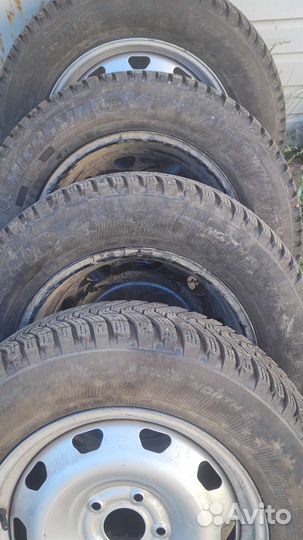 Michelin X-Ice 2 215/65 R16 90H