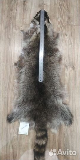Мех енота на воротник или отделку