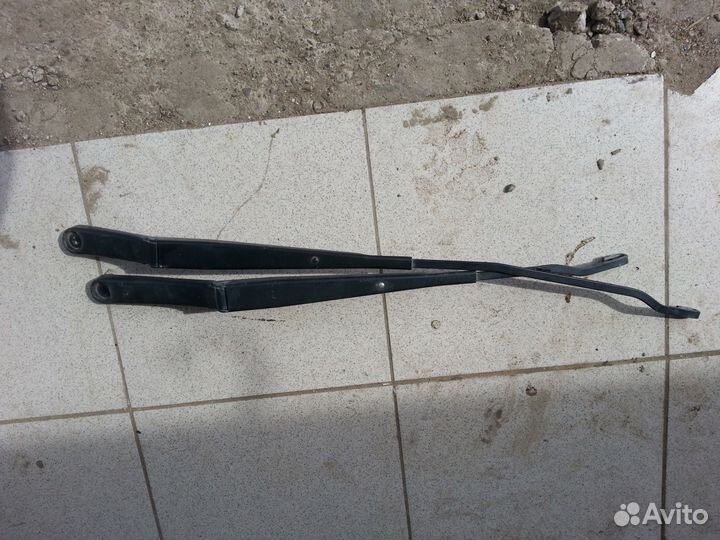 Паводки дворников Volkswagen polo sedan