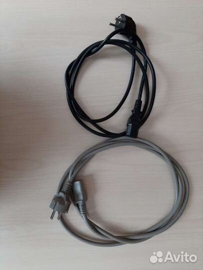 Сетевой кабель для монитора и компьютера