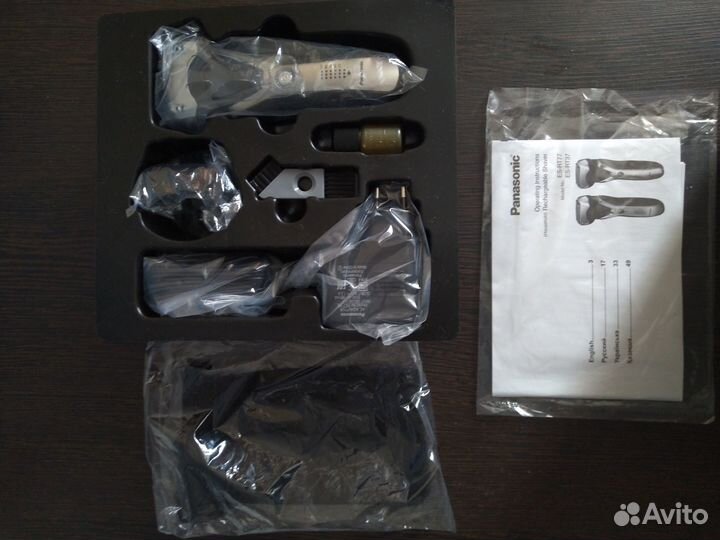Электробритва Panasonic ES-RT77