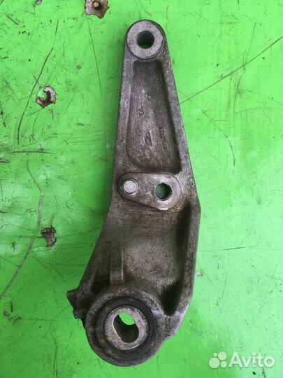 Кронштейн двигателя Опель Корса Д