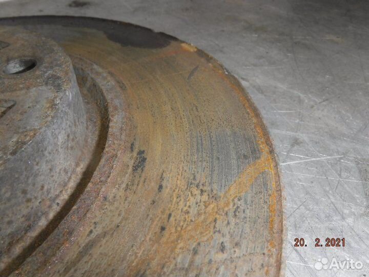 Тормозной диск передний левый Kia Sportage 2 G4GC