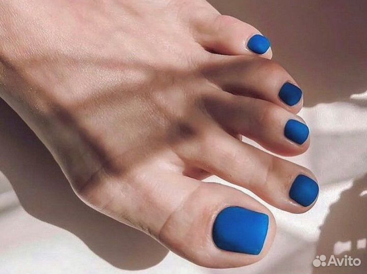 Маникюр и педикюр