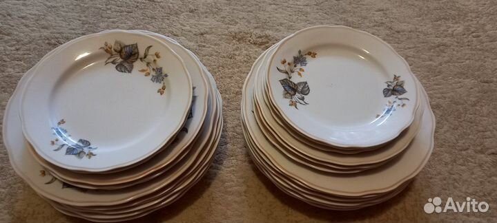 Продам набор тарелок 18 шт