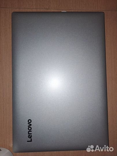 Ноутбук lenovo