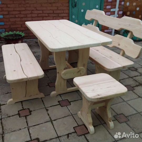 Столы и лавочки