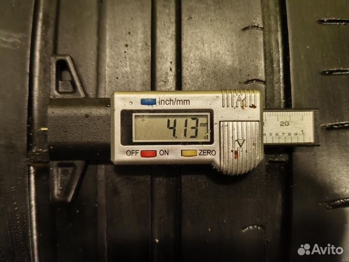 Pirelli P Zero PZ4 275/45 R21 и 315/40 R21 107Y