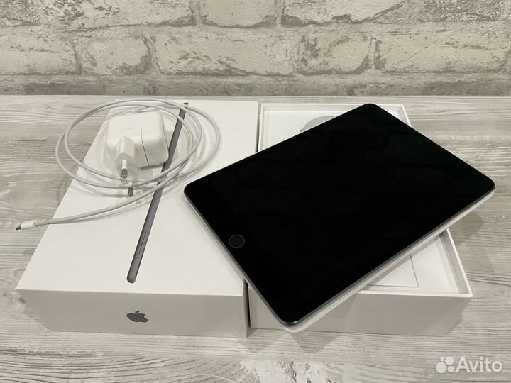 Продаю iPad mini 5 Wi-Fi+Cellular 64 Gb