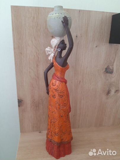 Статуэтка негритянка 33 см