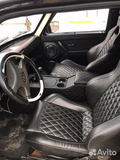 Подлокотник Карты дверей Нива