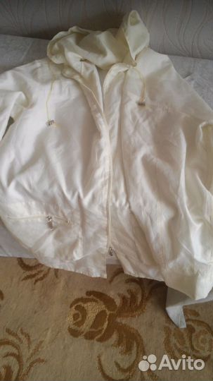 Куртка, ветровка женская