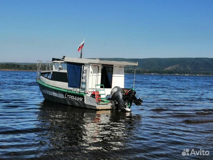 Катер водоизмещающий