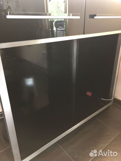 Стол мастера с зеркалом