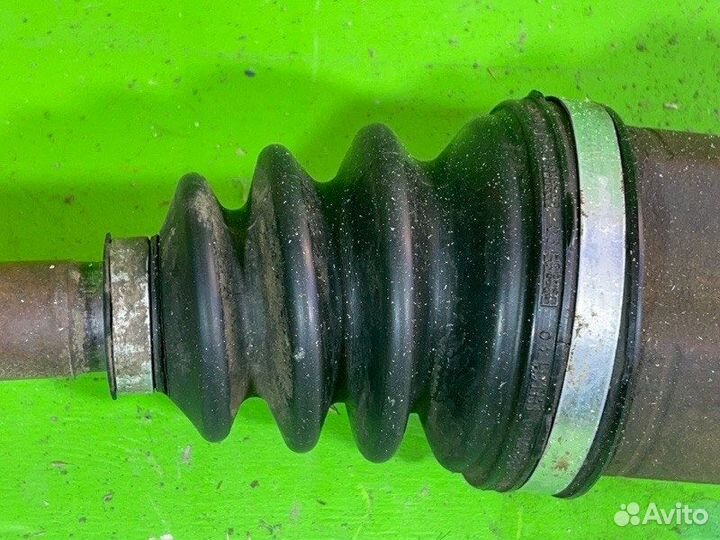 Привод передний Ford Focus 2 седан 1.6 shda 2008