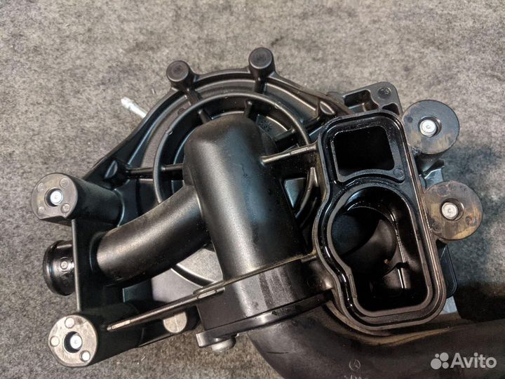 Водяная помпа Mercedes-Benz GLE W166 2015