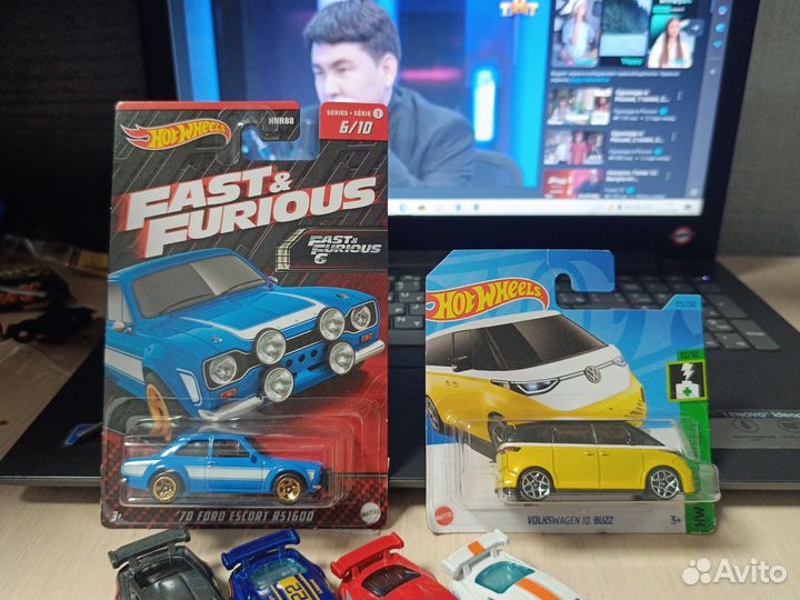Машинки hot wheels