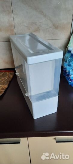 Емкость для сыпучих продуктов