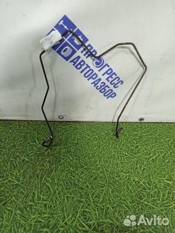 Тормозная трубка передняя правая Volkswagen Polo