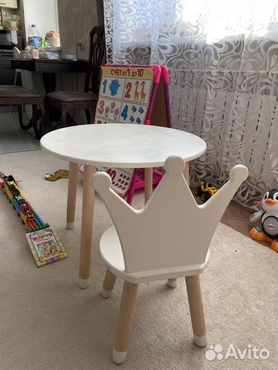 Детский стол и стул
