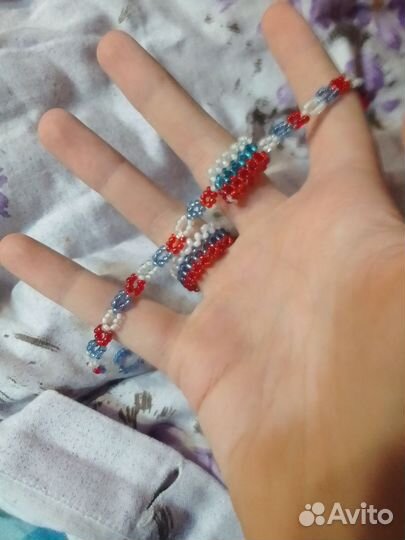 Украшения из бисера