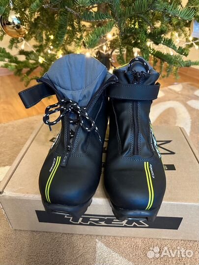Лыжные ботинки Trek 42р-р