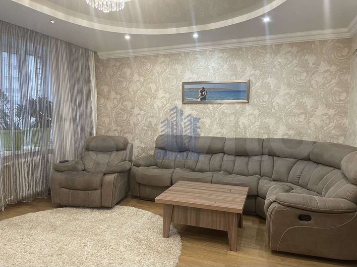 4-к. квартира, 136 м², 3/5 эт.