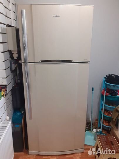 Холодильник toshiba