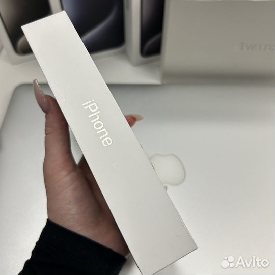 iPhone 15 Pro, 128 ГБ
