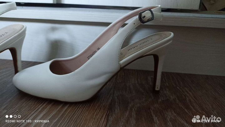 Туфли белые