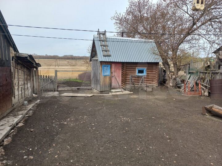 Дом 26 м² на участке 10 сот.