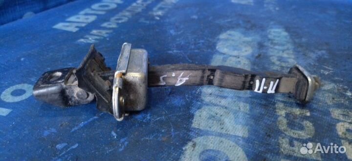 Ограничитель двери Skoda Octavia A5 лифтбэк CDA