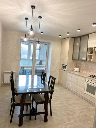 3-к. квартира, 102 м², 3/9 эт.