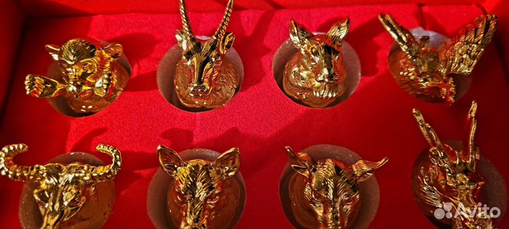 12 рюмок в подарочной красной упаковке