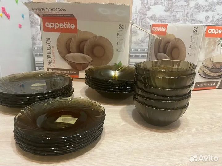 Набор столовой посуды Новый.Подарок