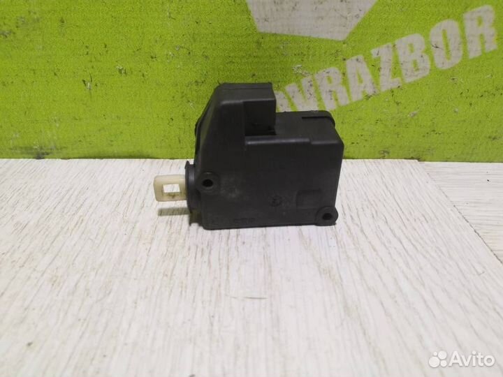 Активатор замка багажника Пежо 206