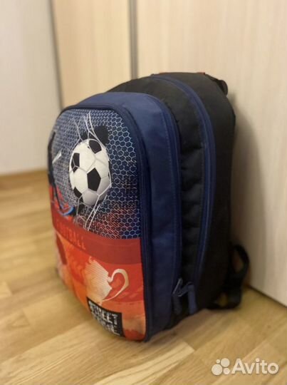 Школьный рюкзак