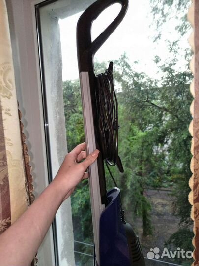 Вертикальный пылесос