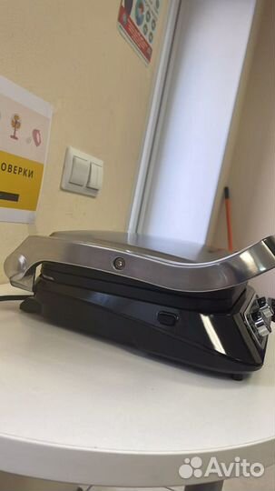 Контактный гриль Kitfort KT-1652