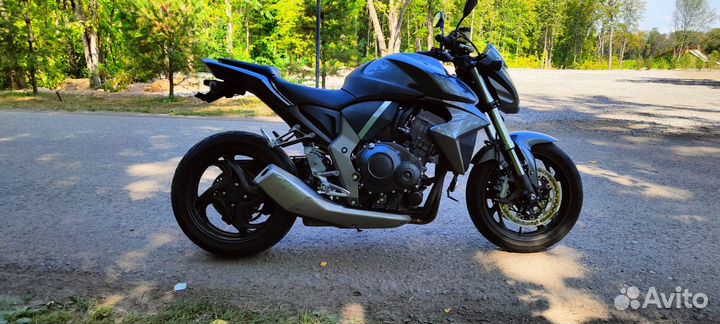 Хонда cb1000r