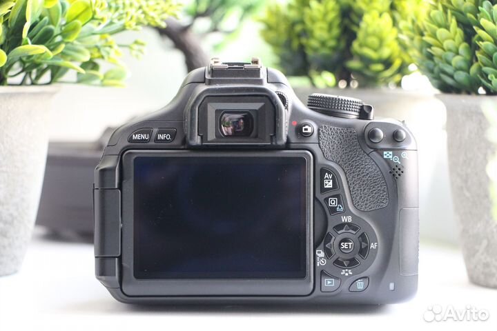 Canon 600d + 18-55 IS