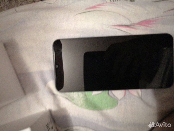 Мобильные телефоны на запчасти