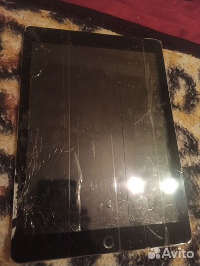 iPad 6 2018 32gb (wifi+sim)