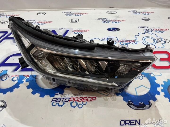 Фара ксеноновая передняя правая Toyota Rav 4 50