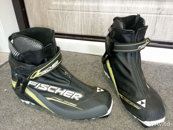 Лыжные ботинки fischer