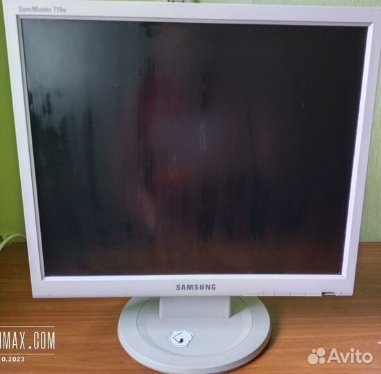 Продаю монитор samsung SyncMaster 710N. Самовывоз