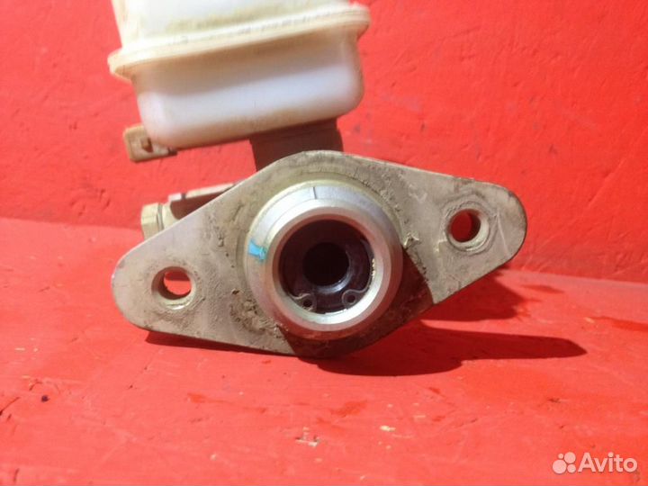 Главный тормозной цилиндр Хендай Акцент