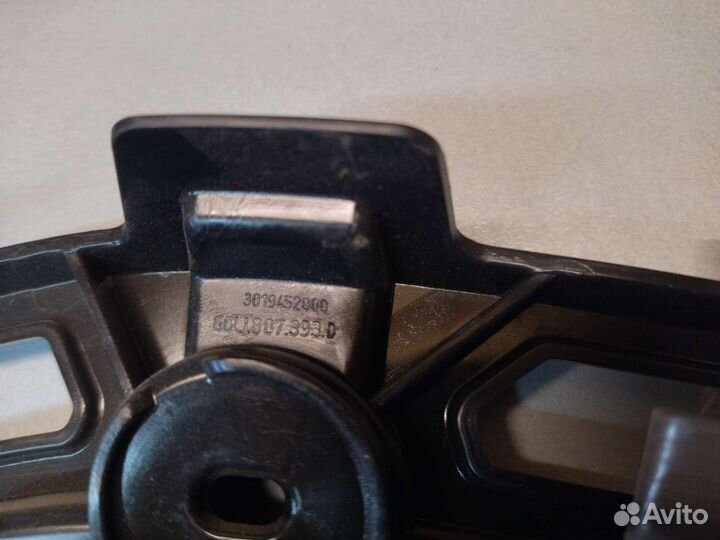 Крепление заднего бампера Polo sedan