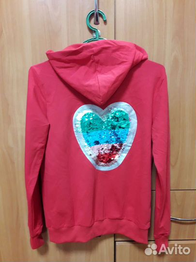 Спортивная кофта для девочки