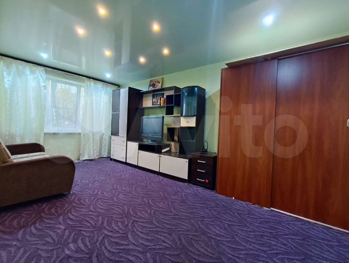 2-к. квартира, 45 м², 1/9 эт.